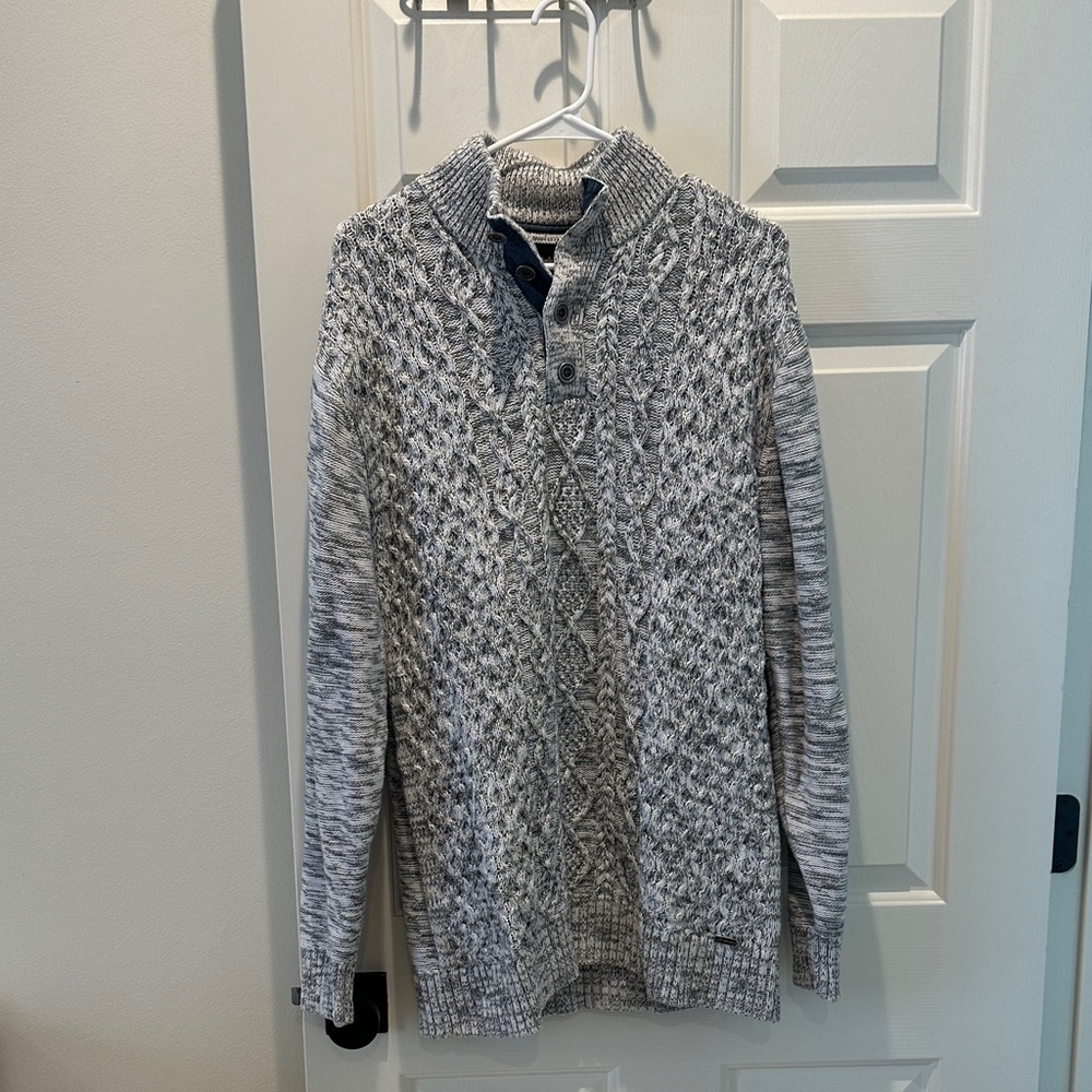 Stylish Turtleneck Sweater in Black and Gray